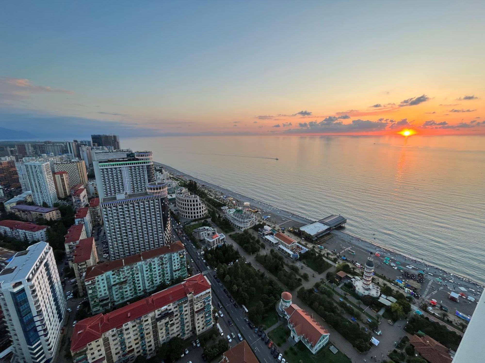 Orbi City Sun Tower 43 Floor Batumi Exterior foto